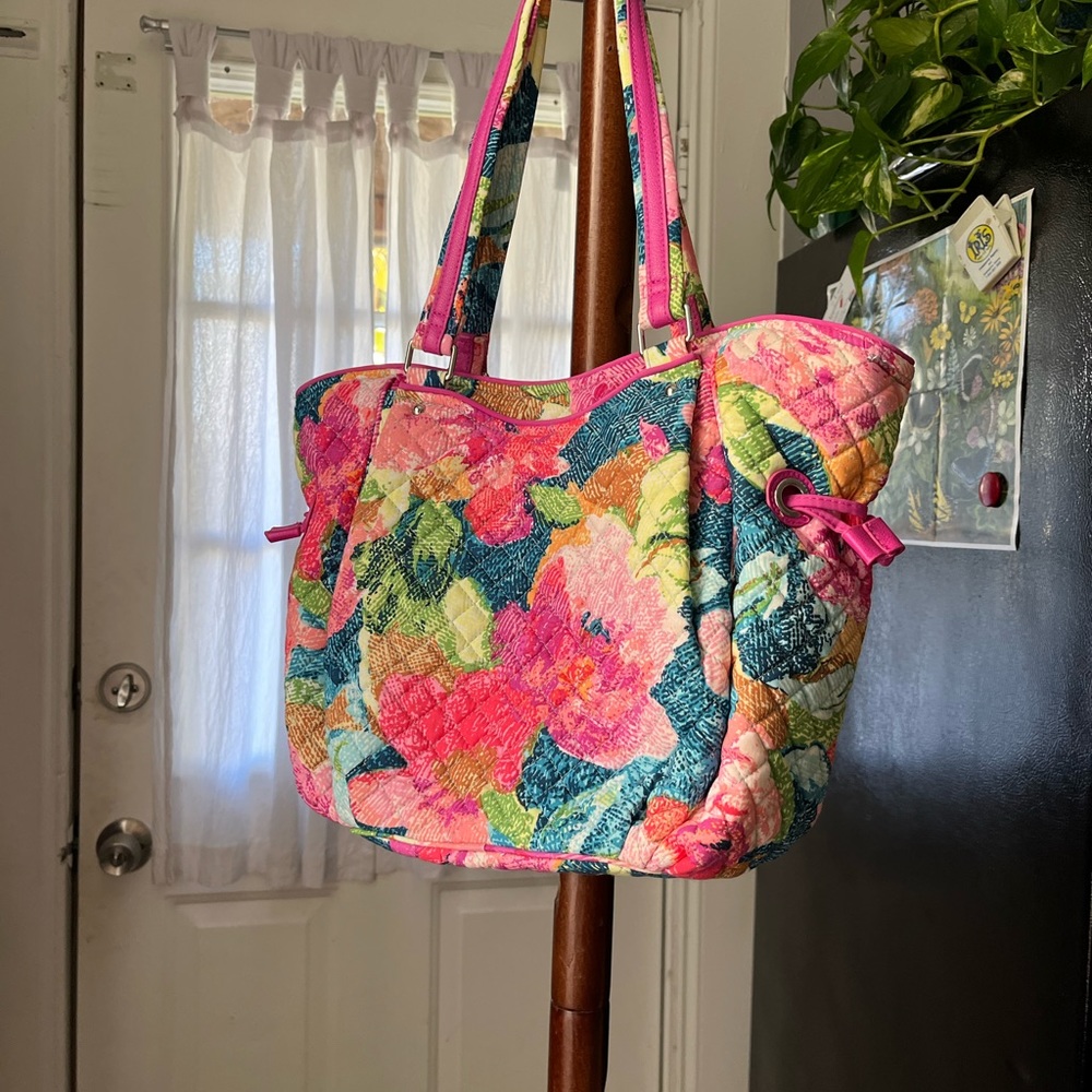 Vera Bradley Iconic Glenna  Satchel - Super Blooms NWT